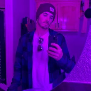 Meet your Posher, Casey